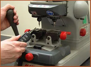 Dallas Express Locksmith Dallas, TX 214-414-1552 - 14-auto-car-key-cut